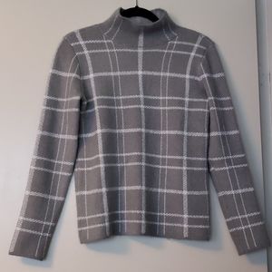 Banana Republic - Mock Neck Grey Geometric Knit